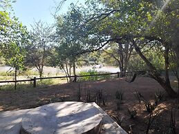 Bushriver Lodge