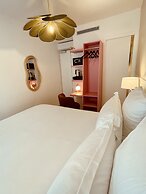 Trendy Canette Hotel