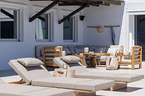 Mykonos Panormos Villas & Suites