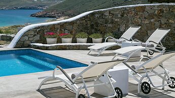 Mykonos Panormos Villas & Suites