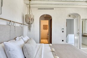 Mykonos Panormos Villas & Suites