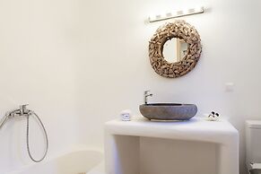 Mykonos Panormos Villas & Suites