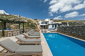 Mykonos Panormos Villas & Suites