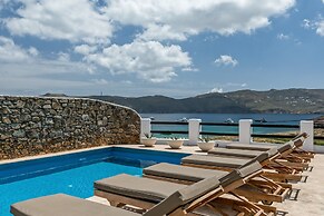 Mykonos Panormos Villas & Suites