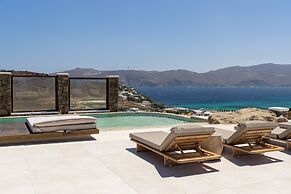 Mykonos Panormos Villas & Suites