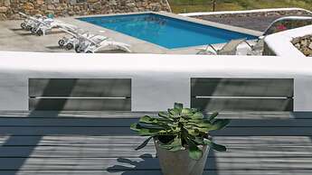 Mykonos Panormos Villas & Suites