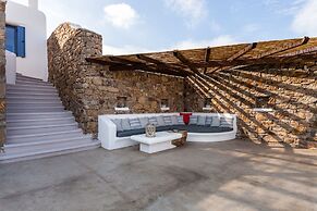 Mykonos Panormos Villas & Suites