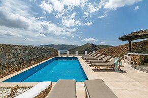 Mykonos Panormos Villas & Suites