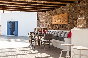 Mykonos Panormos Villas & Suites