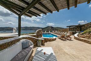 Mykonos Panormos Villas & Suites