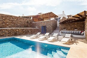 Mykonos Panormos Villas & Suites