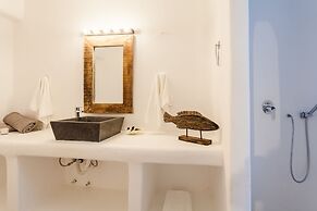 Mykonos Panormos Villas & Suites