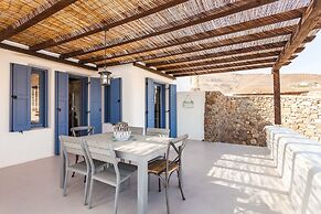 Mykonos Panormos Villas & Suites