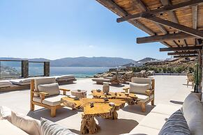 Mykonos Panormos Villas & Suites