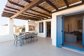 Mykonos Panormos Villas & Suites
