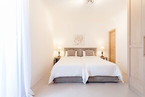 Mykonos Panormos Villas & Suites