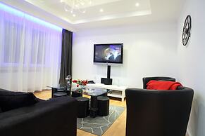The Queen Luxury Apartments - Villa Giada