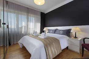 The Queen Luxury Apartments - Villa Giada