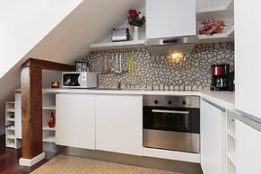 The Queen Luxury Apartments - Villa Giada