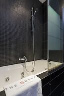 The Queen Luxury Apartments - Villa Giada