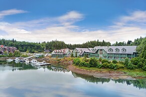 Canadian Princess Lodge & Marina