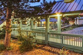 Canadian Princess Lodge & Marina