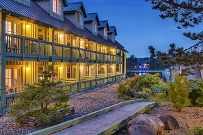 Canadian Princess Lodge & Marina