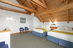 Canadian Princess Lodge & Marina