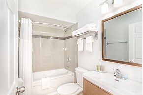 Westridge Motor Inn