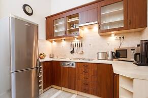 Elegant Apartments
