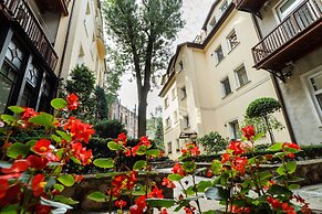 Elegant Apartments