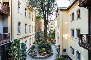 Elegant Apartments