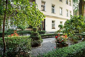 Elegant Apartments