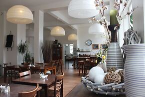 Guesthouse Eleven Hotel