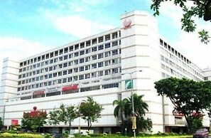 KK Waterfront Hotel