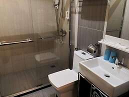 KK Waterfront Hotel