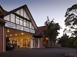 Champers Motor Inn