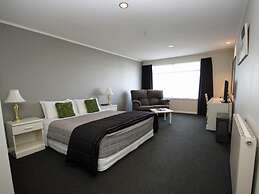 Champers Motor Inn