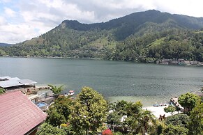 Khas Parapat
