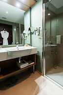 Hayat Hospitality Oskemen