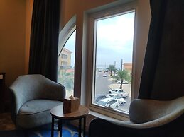 Warwick Al Jubail Hotel