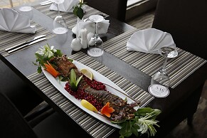 Warwick Al Jubail Hotel