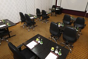 Warwick Al Jubail Hotel