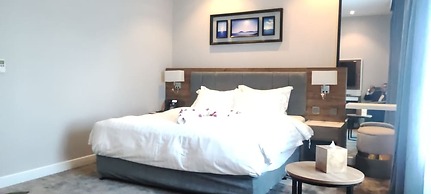 Warwick Al Jubail Hotel
