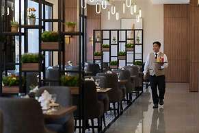 Warwick Al Jubail Hotel