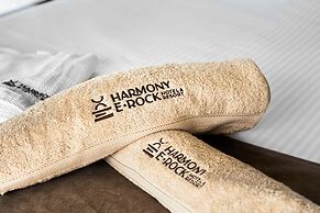 Harmony E Rock Hotel