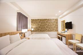 Rainbow Hotel
