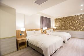 Rainbow Hotel