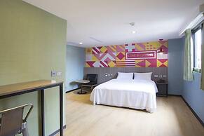Rainbow Hotel