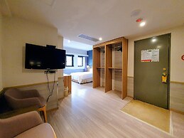 Rainbow Hotel